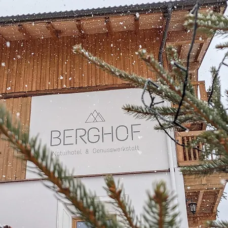 Hotell Naturhotel Berghof 3*