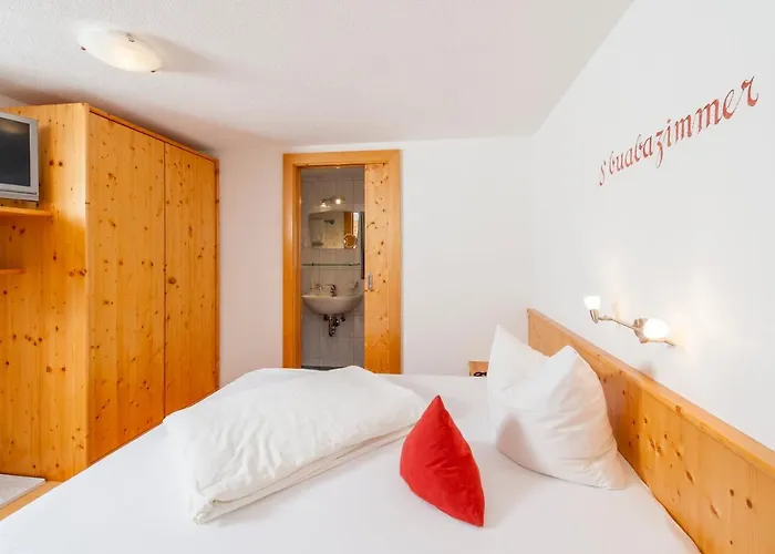 Naturhotel Berghof Otel Pfunds